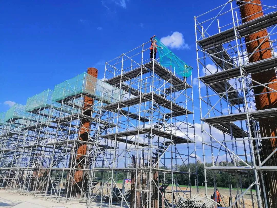 盤扣式腳手架相比傳統式腳手架有哪些優勢？(圖1)